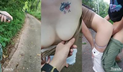 [Outdoor Seduction Sex] Coordinated In Chengdu, The Two Sisters Hook Up In The Park, Superb Breasts, Faceless Blowjob, Sex On The Back Of The Quiet Road, Nervous And Exciting Play Is Heartbeat