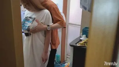 fc2-ppv 1391821 * 附贈主線劇情【個人】巨乳豐臀的外國老婆被賣給失去工作的老公,在同居的房子裡被陌生人棍棒侵犯。 (34 分鐘)