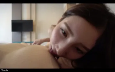 fc2-ppv 2238344 奇怪醬?天生麗質現役女大學生!嗯?流中的原始插入,陰道射精,昏厥前的連續高潮暴露色情臉...... FC2-PPV-2238344