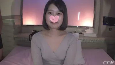 fc2-ppv 2364594 混入秘密狂歡派對㊴小身材大屁股最棒♥美少女搖屁股被老男人操(*´Д`)*附高品質版&評論特典♪FC2-PPV -2364594
