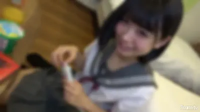 fc2-ppv 2683017 活躍的少女,放學後與神奇的美少女志保醬約會。全身被從700名應徵者中選出的熱情粉絲舔舐,大量粘稠的精液粘在可愛的臉上。 FC2-PPV-2683017
