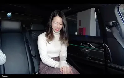 fc2-ppv 2812444 【人妻車內風波】居然有這麼美的老婆! !以壓倒性的美感吸起老年棒的口交,讓你立刻射精 FC2-PPV-2812444