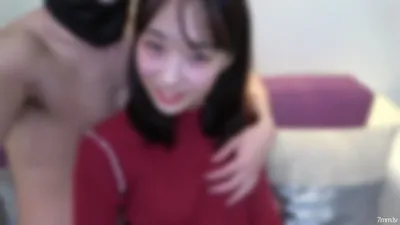 fc2-ppv 3074549 名牌大學英國文學專業一年級學生。 18歲白皙修長美女。充滿微笑和魅力的表情完全變了,一個經驗豐富的人的嫩穴被反复呼喚“泡菜……”弄濕了。即使是大量的面部射精,臉上也會露出燦爛的笑容。 FC2-PPV-3074549