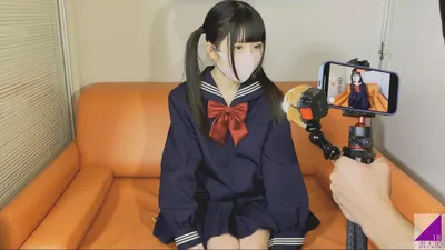fc2-ppv 3163457 在享用了 Miku-chan 的自製食物後,她是一個身材苗條、胸小、充滿活力的女人,她與衣服發生性關係,最後在她剃光的陰戶中射出原始的陰道精液。
